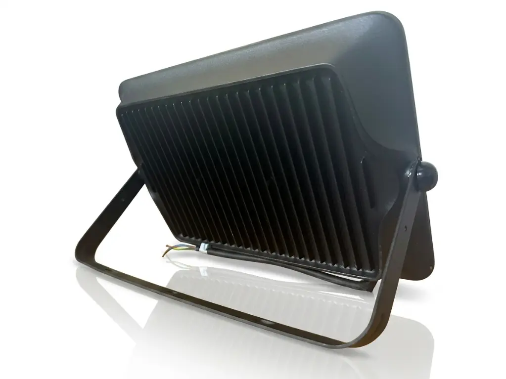 Reflector Samsung 100W parte trasera.webp